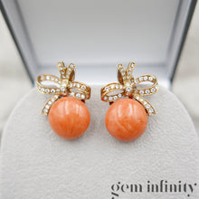 Charger l'image dans la galerie, Boucles d'oreilles or, diamants et corail