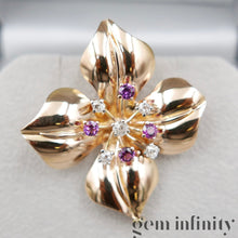 Charger l'image dans la galerie, Broche fleur vintage or rose, diamants et saphirs roses