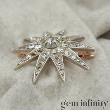 Charger l'image dans la galerie, Broche étoile XIXè s. argent sur or rose sertie de diamants