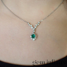 Charger l'image dans la galerie, Collier or gris émeraude et diamants