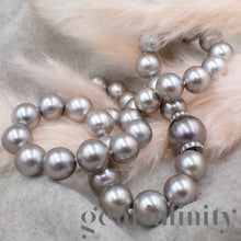 Charger l'image dans la galerie, Collier de perles grises Tahiti, fermoir or gris et diamants