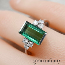 Charger l'image dans la galerie, Bague or gris tourmaline verte et diamants