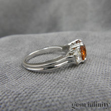 Charger l'image dans la galerie, Bague or gris, zircon brun et diamants
