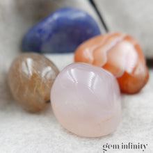 Charger l'image dans la galerie, COFFRET BONHEUR, Quartz bleu, Quartz rutilé, Calcédoine rose, Cornaline