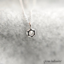Charger l'image dans la galerie, Collier solitaire diamant or gris