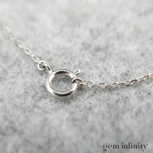 Charger l'image dans la galerie, Collier or gris, tanzanites et diamants