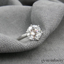 Charger l'image dans la galerie, Bague solitaire platine et diamant