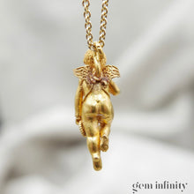 Charger l'image dans la galerie, Pendentif ange XIXè s. or sur chaîne