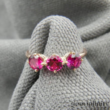 Charger l'image dans la galerie, Bague or rose et rubis