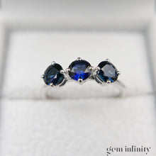 Charger l'image dans la galerie, Bague or gris et saphirs