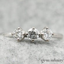 Charger l'image dans la galerie, Bague or gris et diamants