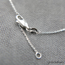Charger l'image dans la galerie, Collier or gris émeraude et diamants