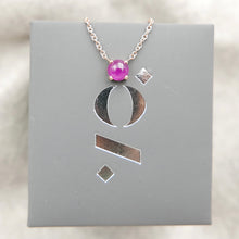 Charger l'image dans la galerie, Collier or rose et cabochon rond de rubis