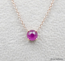 Charger l'image dans la galerie, Collier or rose et cabochon rond de rubis