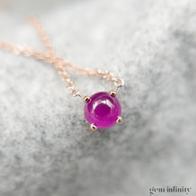 Charger l'image dans la galerie, Collier or rose et cabochon rond de rubis