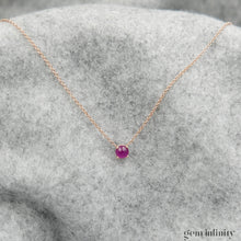 Charger l'image dans la galerie, Collier or rose et cabochon rond de rubis
