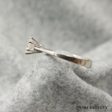 Charger l'image dans la galerie, Solitaire or gris et diamant