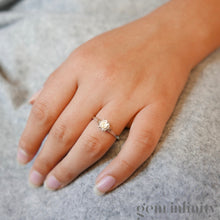 Charger l'image dans la galerie, bague solitaire or gris et diamant