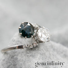 Upload image to gallery, Ring ‘toi &amp; moi’ white gold, sapphire and diamonds
