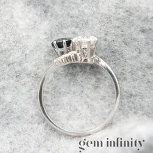 Upload image to gallery, Ring ‘toi &amp; moi’ white gold, sapphire and diamonds
