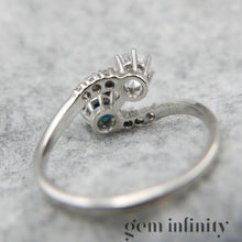 Upload image to gallery, Ring ‘toi &amp; moi’ white gold, sapphire and diamonds
