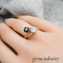 Upload image to gallery, Ring ‘toi &amp; moi’ white gold, sapphire and diamonds
