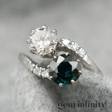 Upload image to gallery, Ring ‘toi &amp; moi’ white gold, sapphire and diamonds
