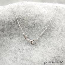 Charger l&#39;image dans la galerie, Collier solitaire diamant or gris
