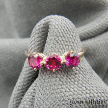 Charger l&#39;image dans la galerie, Bague or rose et rubis
