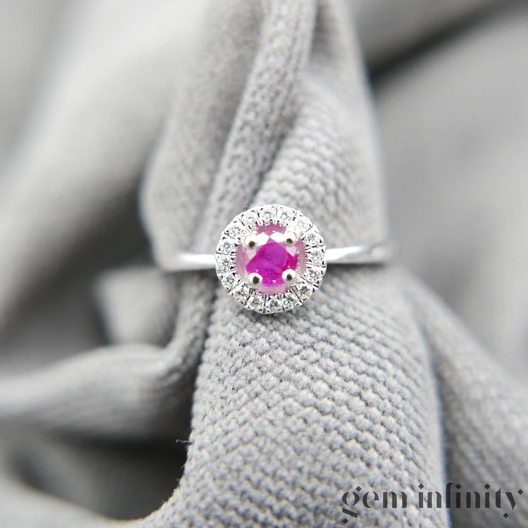 Bague or gris rubis et diamants