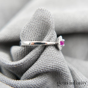 Bague or gris rubis et diamants