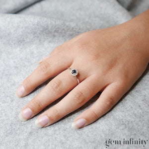 Bague or gris saphir et diamants