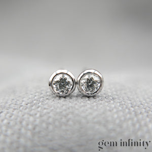 Boucles d'oreilles or gris et diamants