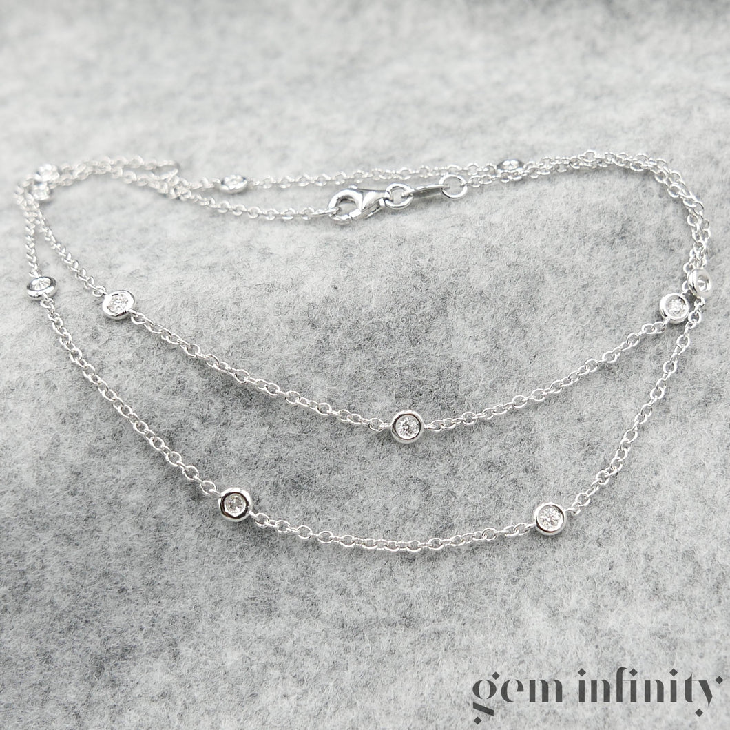 White gold and diamonds necklace