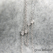 Upload image to gallery, White gold and diamonds necklace
