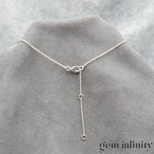 Upload image to gallery, White gold and diamonds necklace
