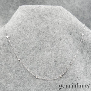 White gold and diamonds necklace