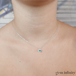 Collier or gris émeraude et diamants