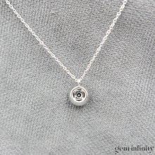 Charger l&#39;image dans la galerie, Collier or gris saphir et diamants
