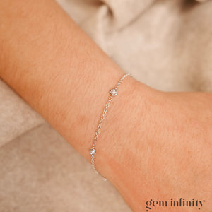 Bracelet or gris et diamants