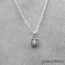 Charger l&#39;image dans la galerie, Collier solitaire diamant or gris
