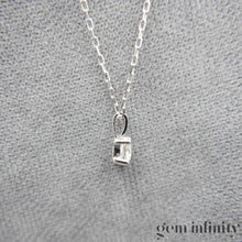 Charger l&#39;image dans la galerie, Collier solitaire diamant or gris
