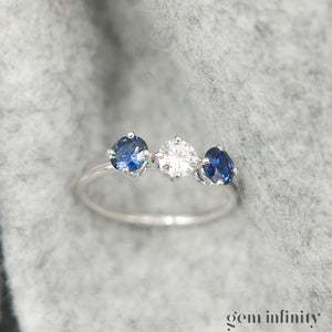 Bague or gris, diamant et saphirs